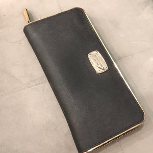 Micheal Kors Wallet Black